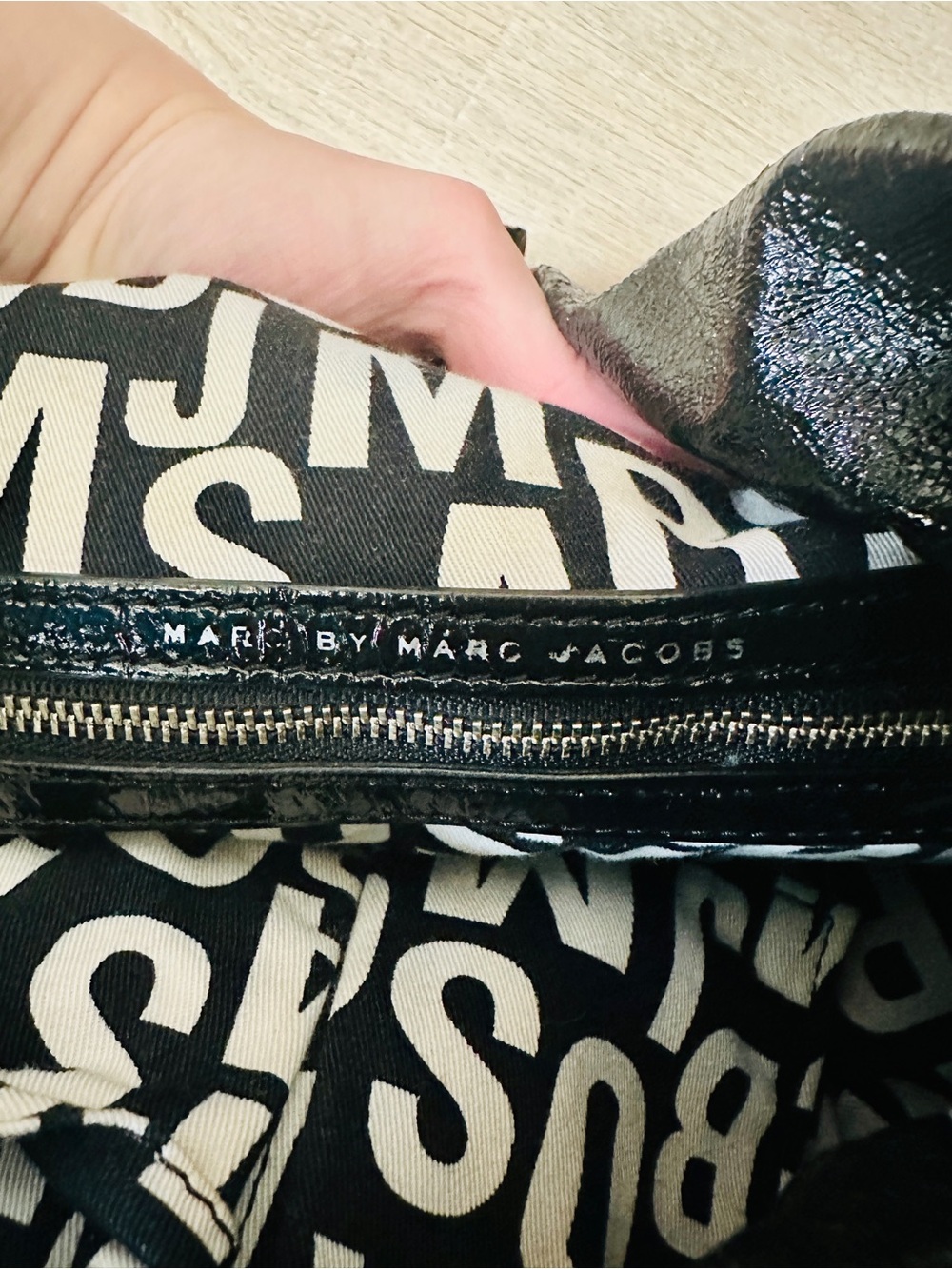 Marc by Marc Jacobs Black & Gray Monogram Vinyl Jelly Lil Riz Hobo Shoulder Bag - Picture 7 of 10